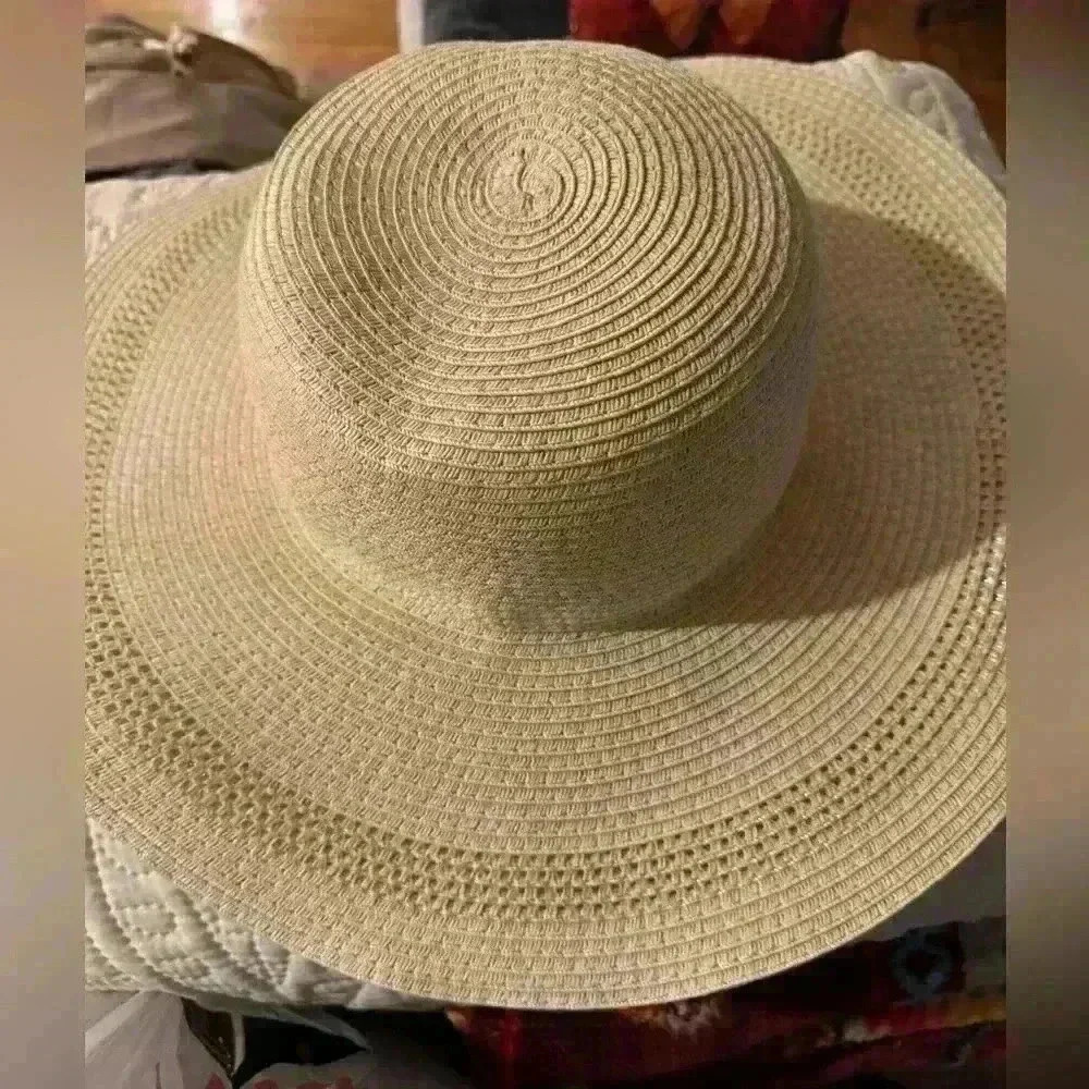 Great Free Authority Straw Hat